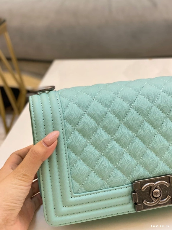 First Bag Ru CHANEL BOY BAG 25CM 0814